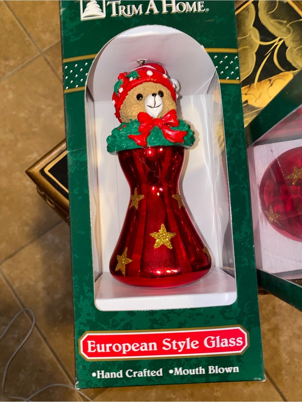 Vintage Trim A Home Glass Holiday Figurines - Red & White set of 3 - Picture 5 of 13